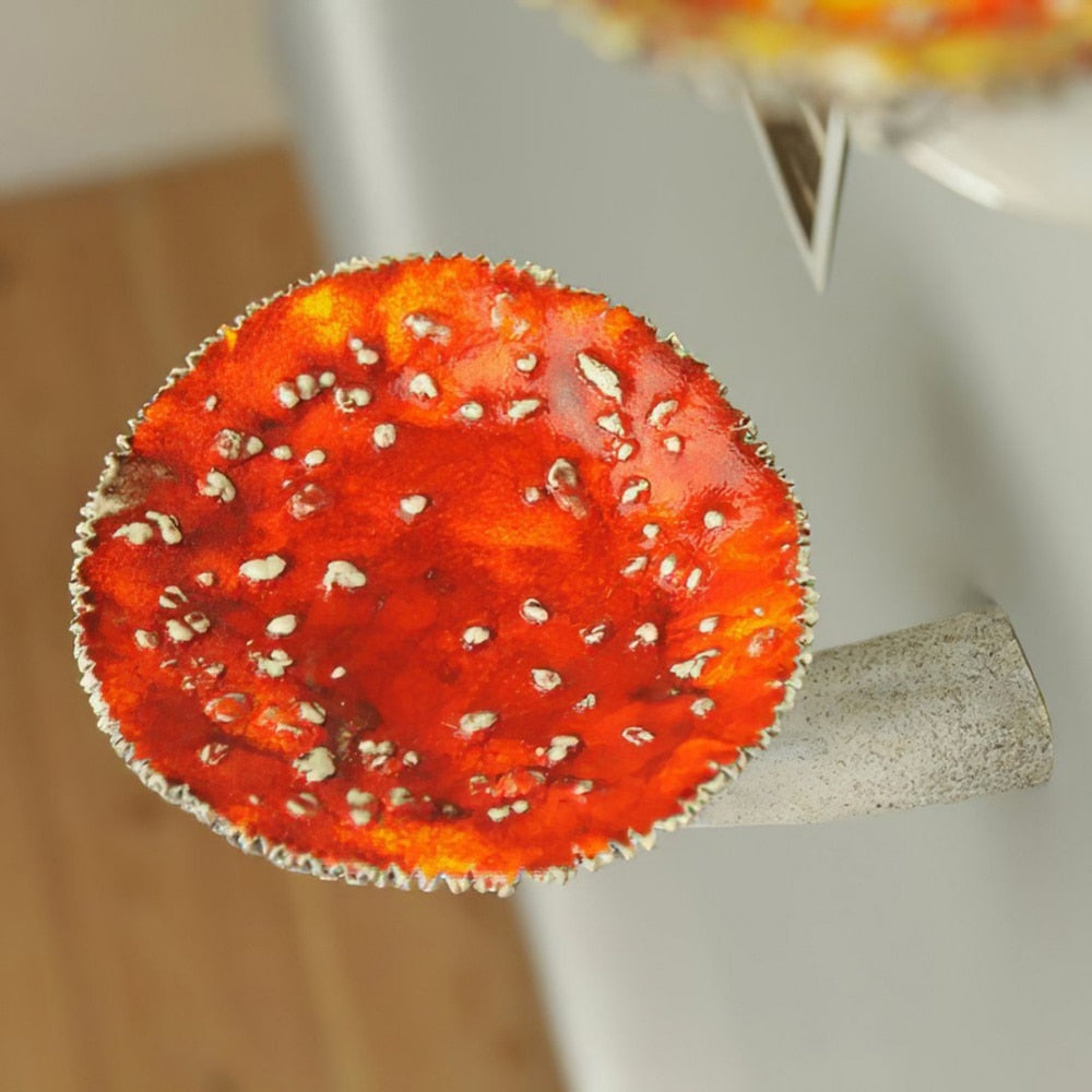Mushroom Hanging Shelf Creative Floating Resin Craft Rack